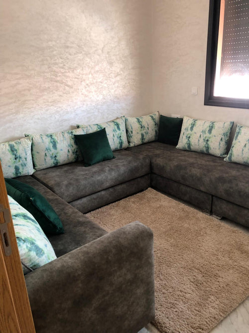 APPARTEMENT AND VILLAS