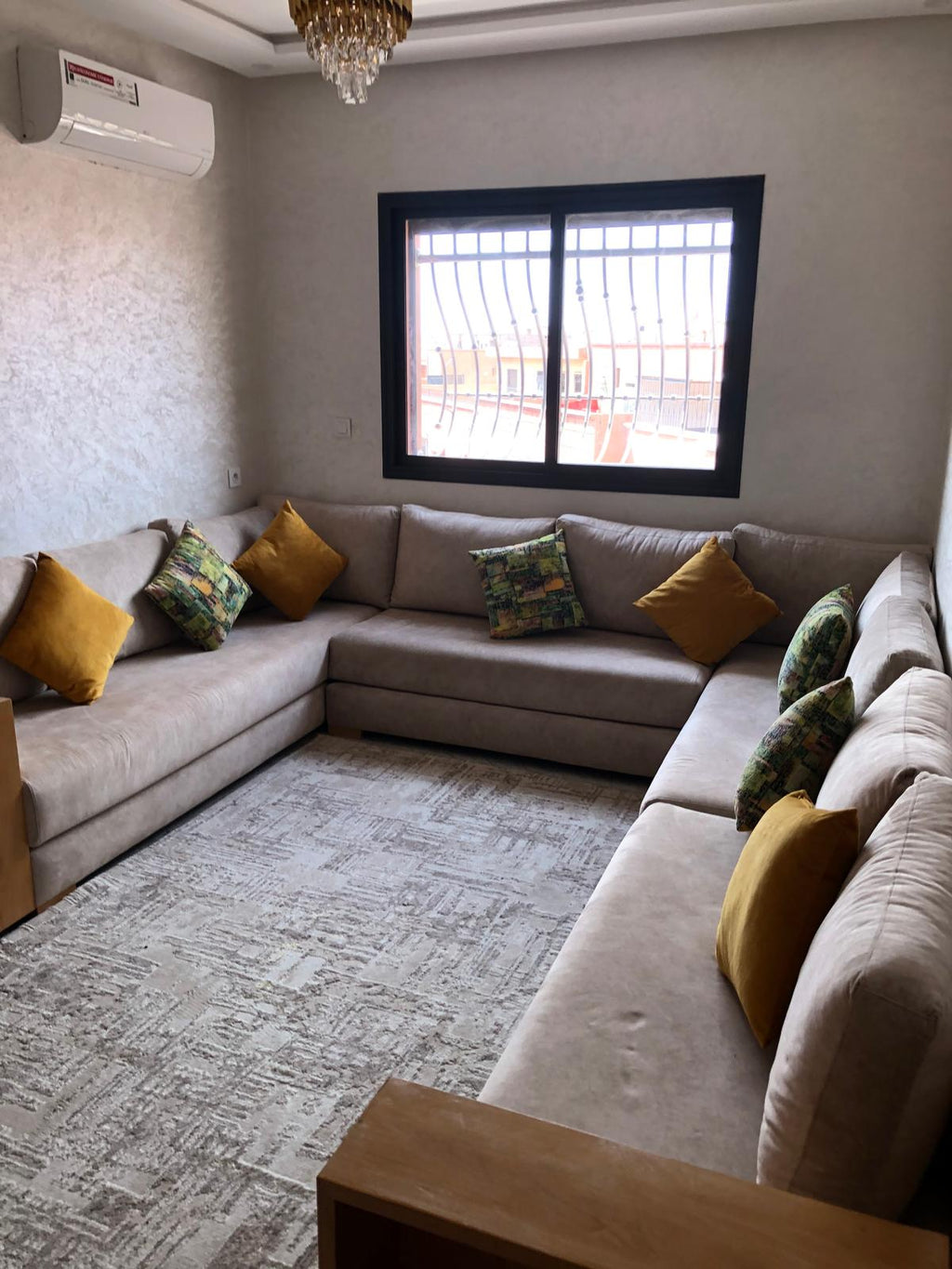 APPARTEMENT AND VILLAS