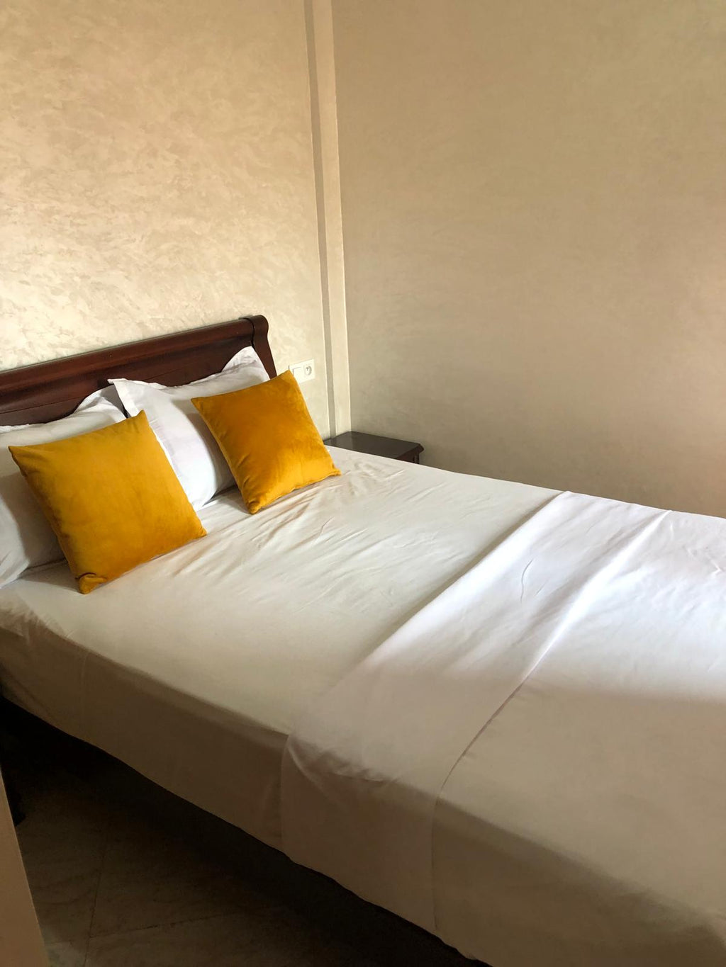 APPARTEMENT AND VILLAS