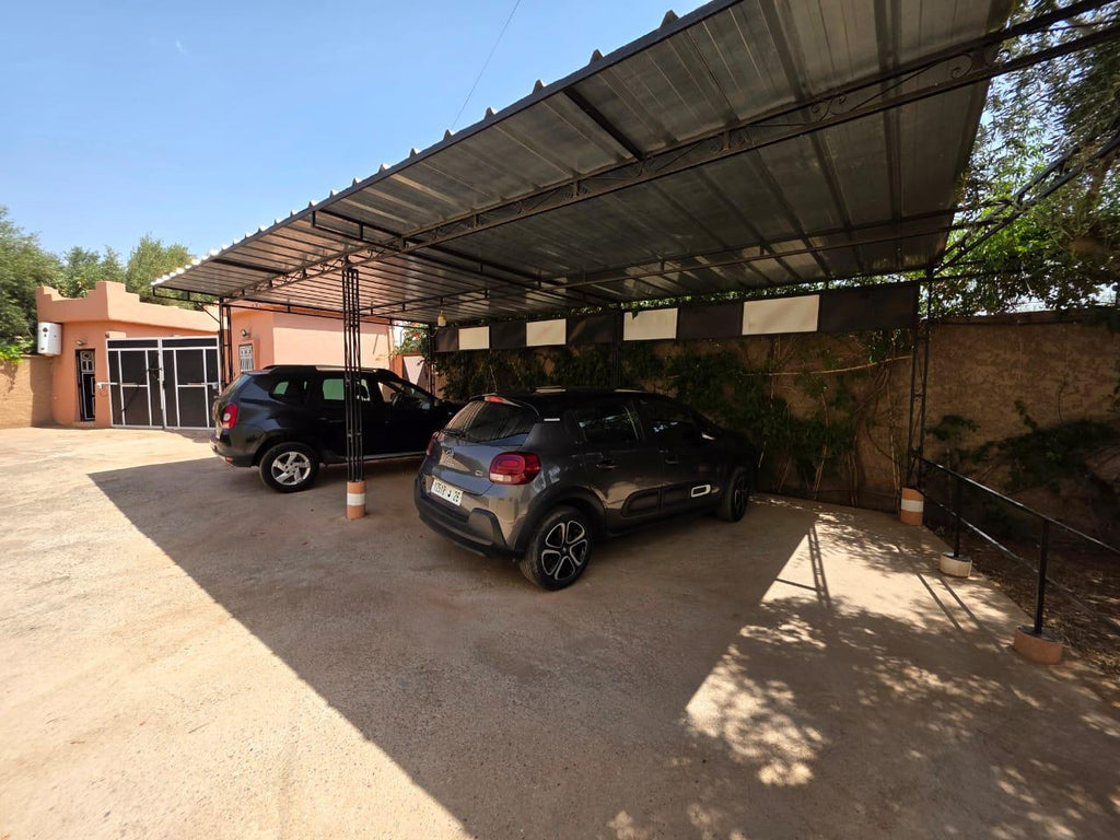 APPARTEMENT AND VILLAS