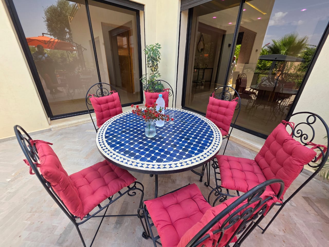 APPARTEMENT AND VILLAS